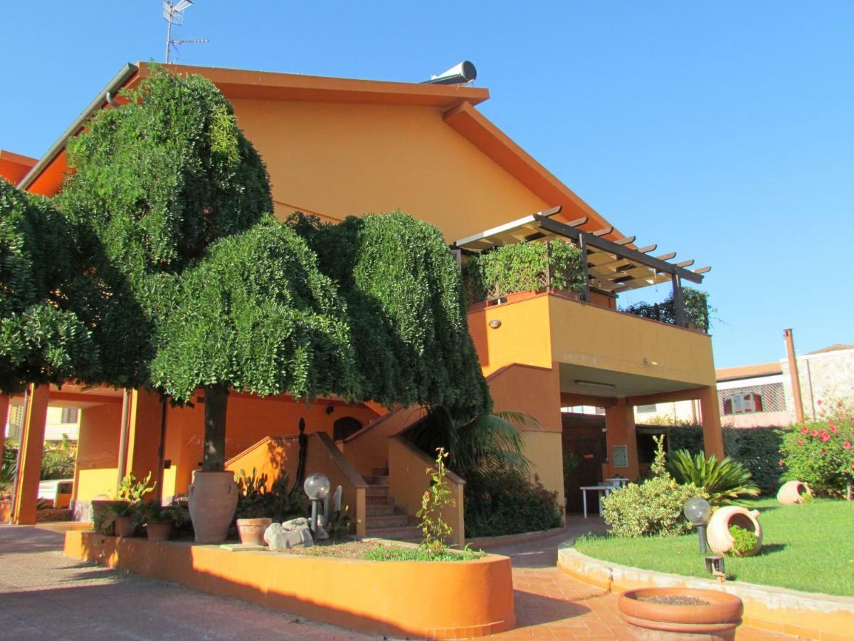 Casa Vacanze Villa Carmela Porto Torres Exterior photo